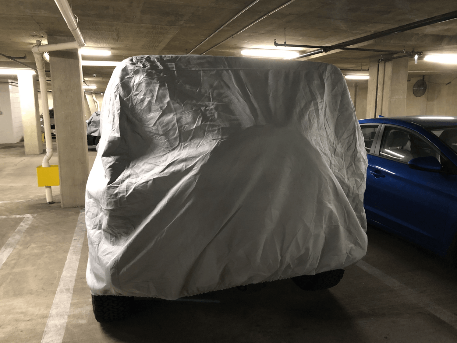 Quadratec Softbond 5Layer Car Cover for 1820 Jeep Wrangler JL 2Door